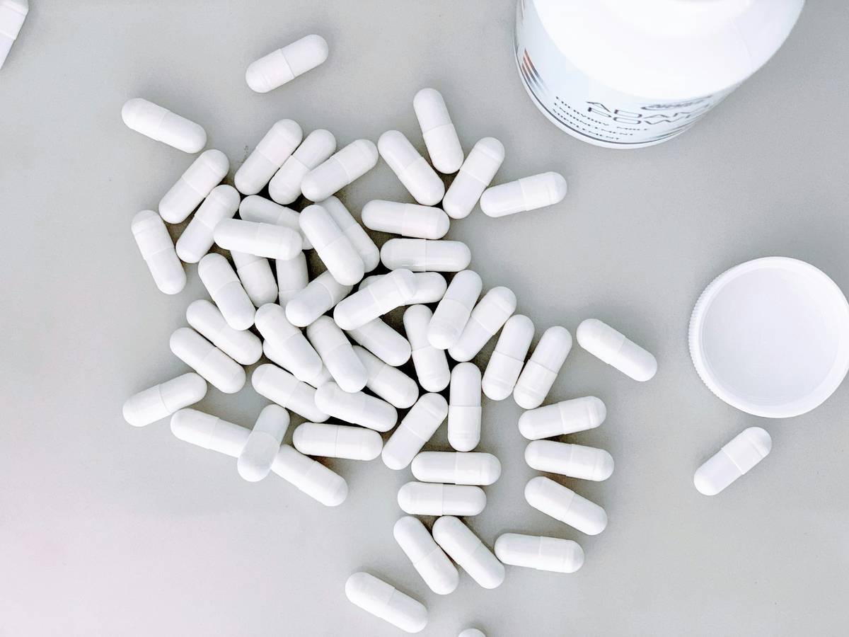 Natural supplement for men s prostate showing key ingredients like luteolin and DIM
